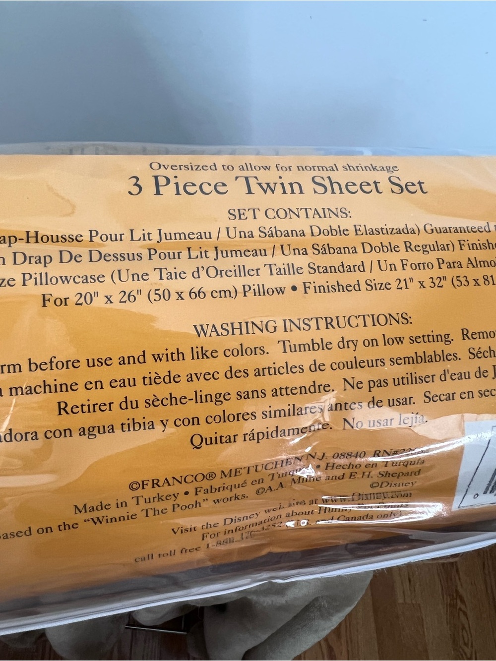 Vintage Pooh 3-Piece Twin Flannel Sheets - Most Blustery Day - Winnie the Pooh - Picture 4 of 9